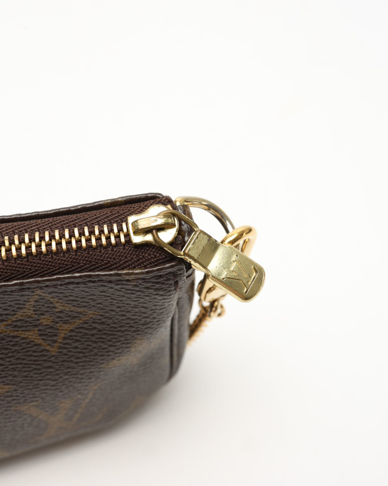 Louis Vuitton Monogram Mini Pochette Accessories Bag