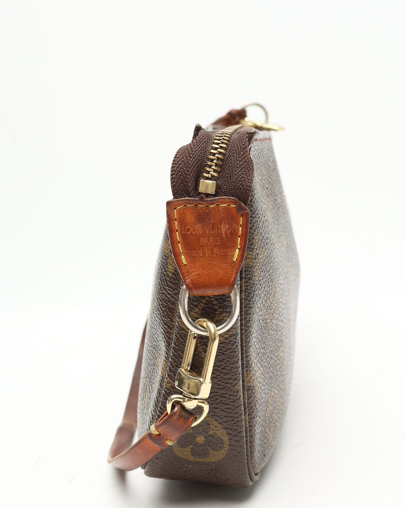 Louis Vuitton Pochette Accessoires Cherry x Murakami