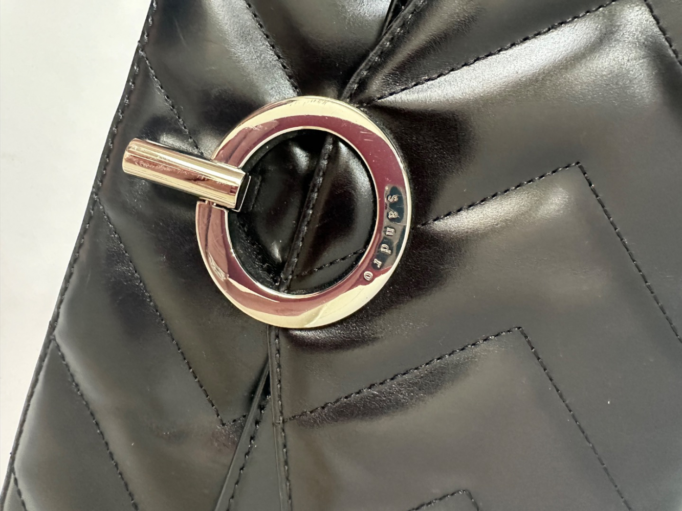 Sandro Sac à chaîne en cuir matelassé