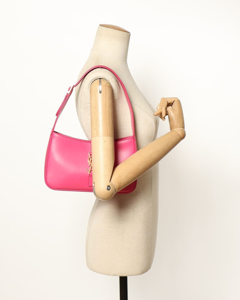 Saint Laurent Le 5 á 7 Hobo Bag