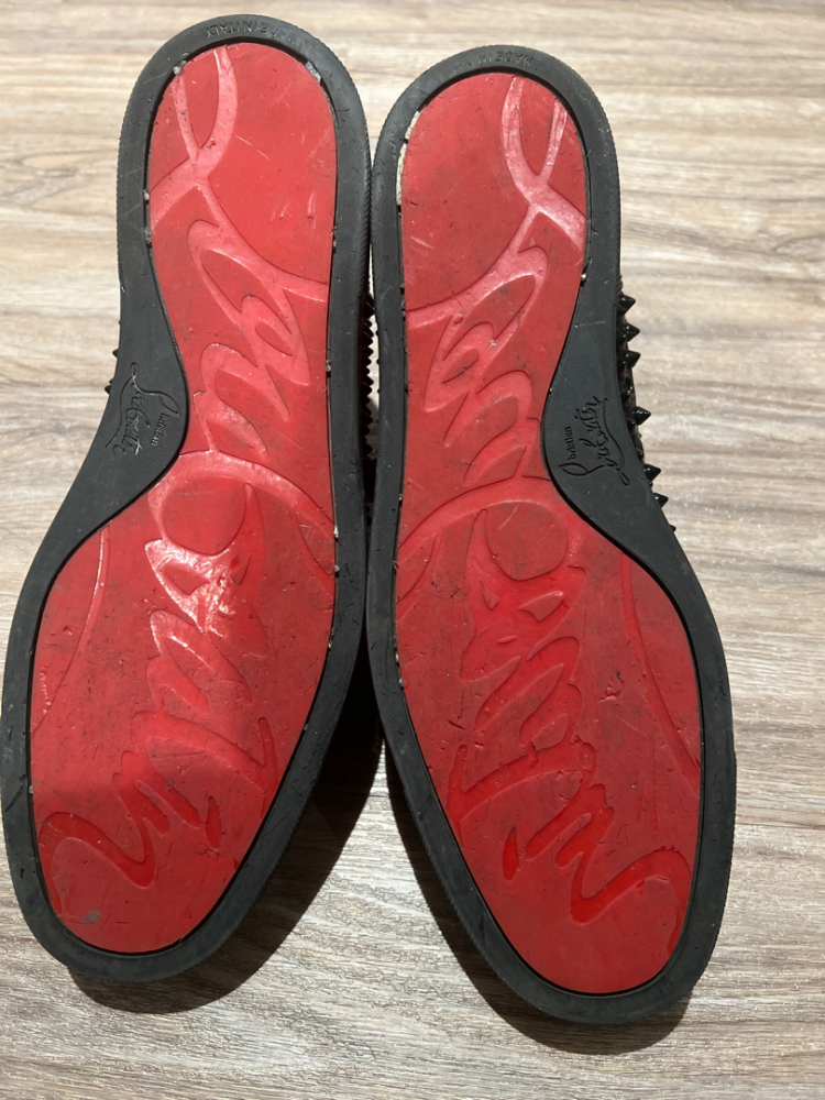 Christian Louboutin Paris