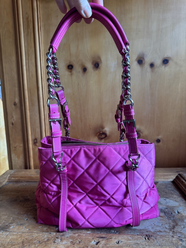 Prada Sac à bandoulière en nylon matelassé