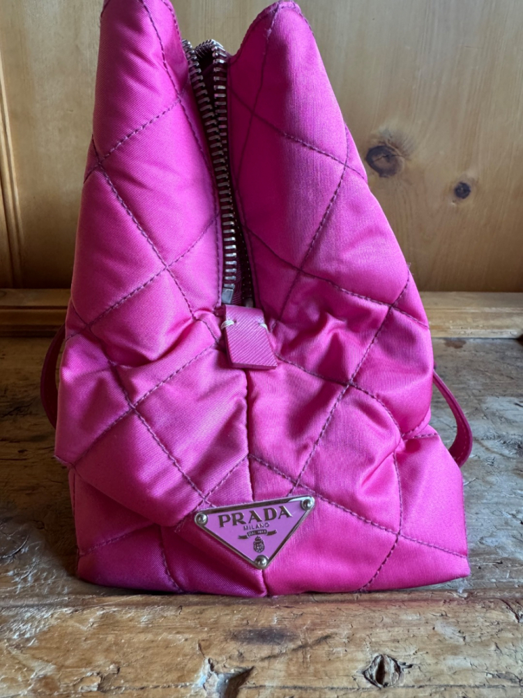 Prada Sac à bandoulière en nylon matelassé