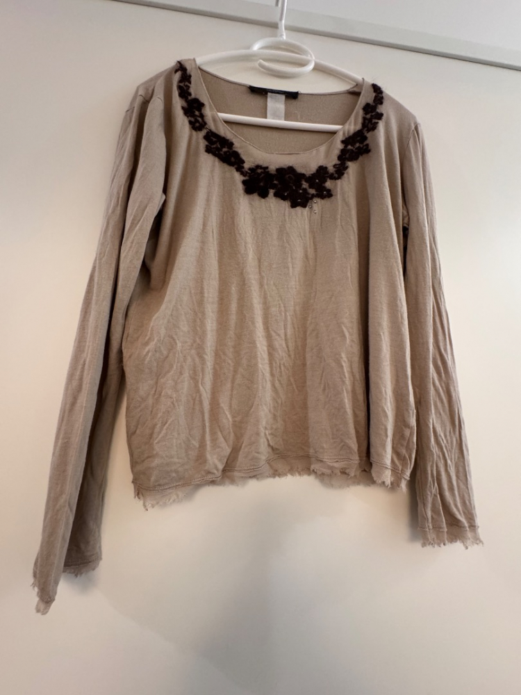 Les Copains Blue Label beigefarbenes Oberteil mit Stickerei