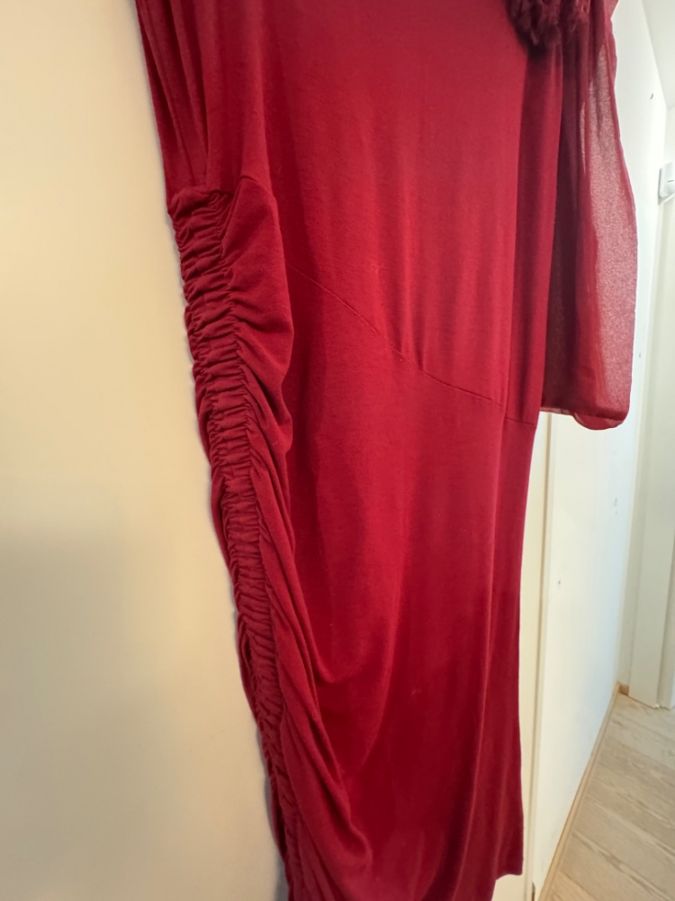 Twinset Robe élastique en maille brodée de fleurs avec empiècements en organza de soie