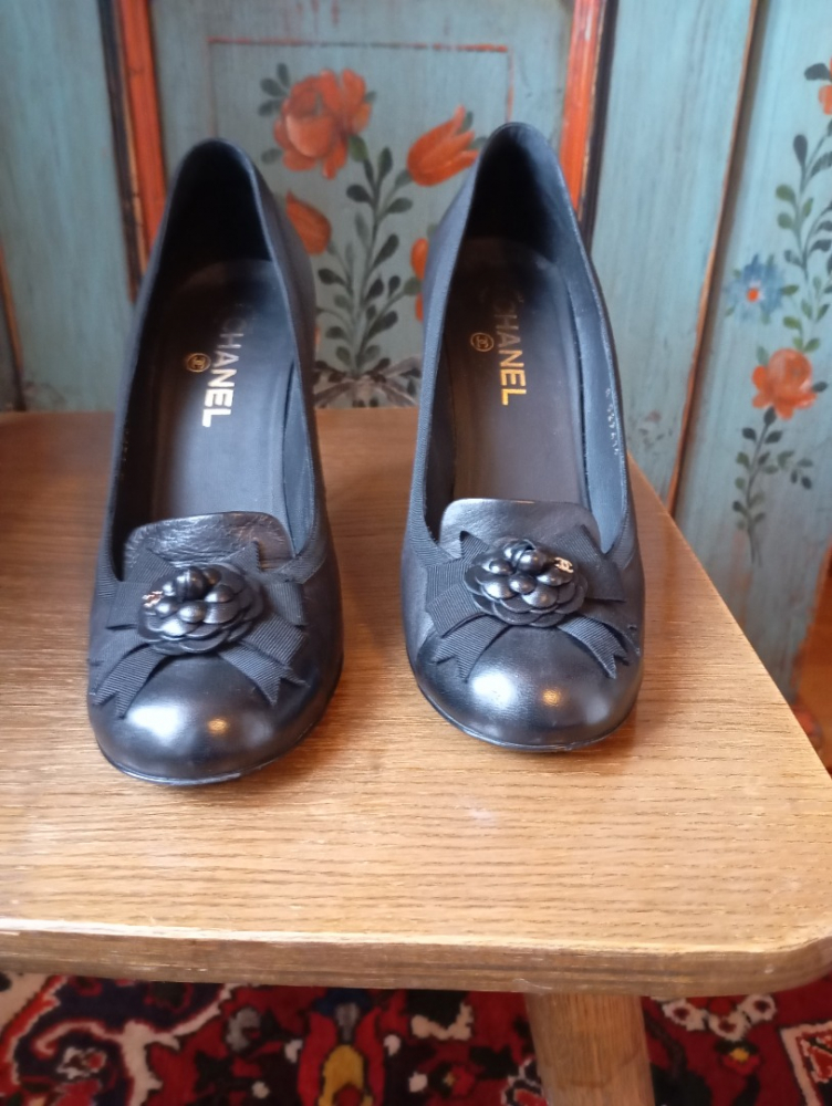 Chanel Camellia Black Leather Pumps