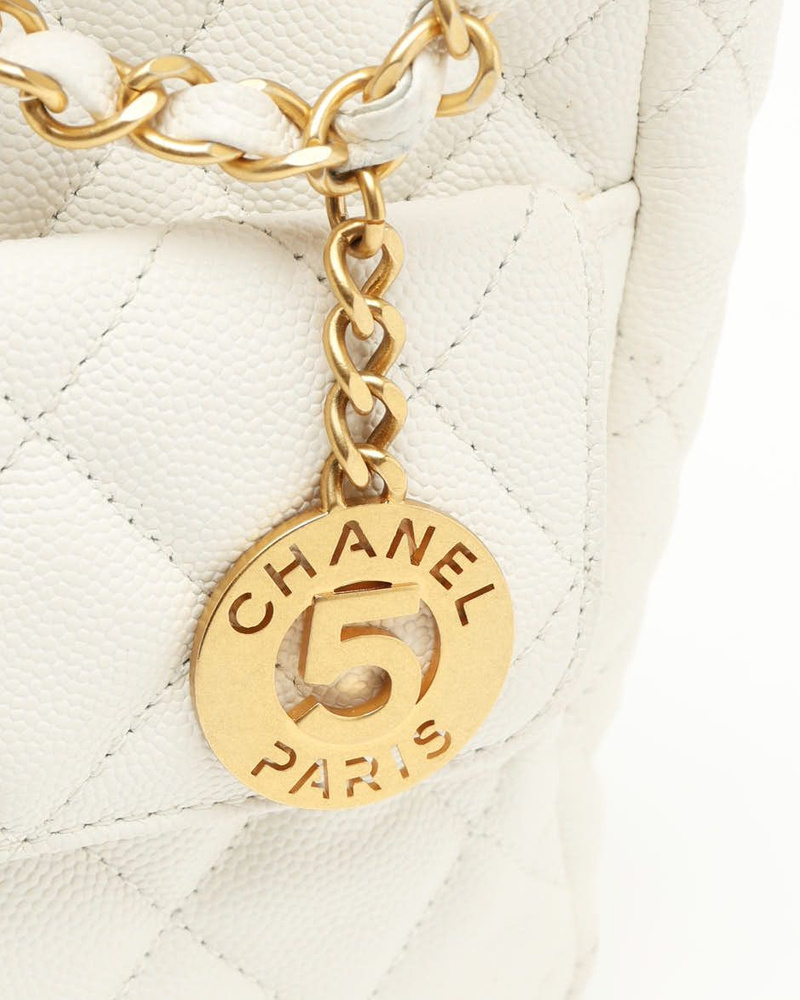 Chanel Caviar Medium Wavy CC Bag