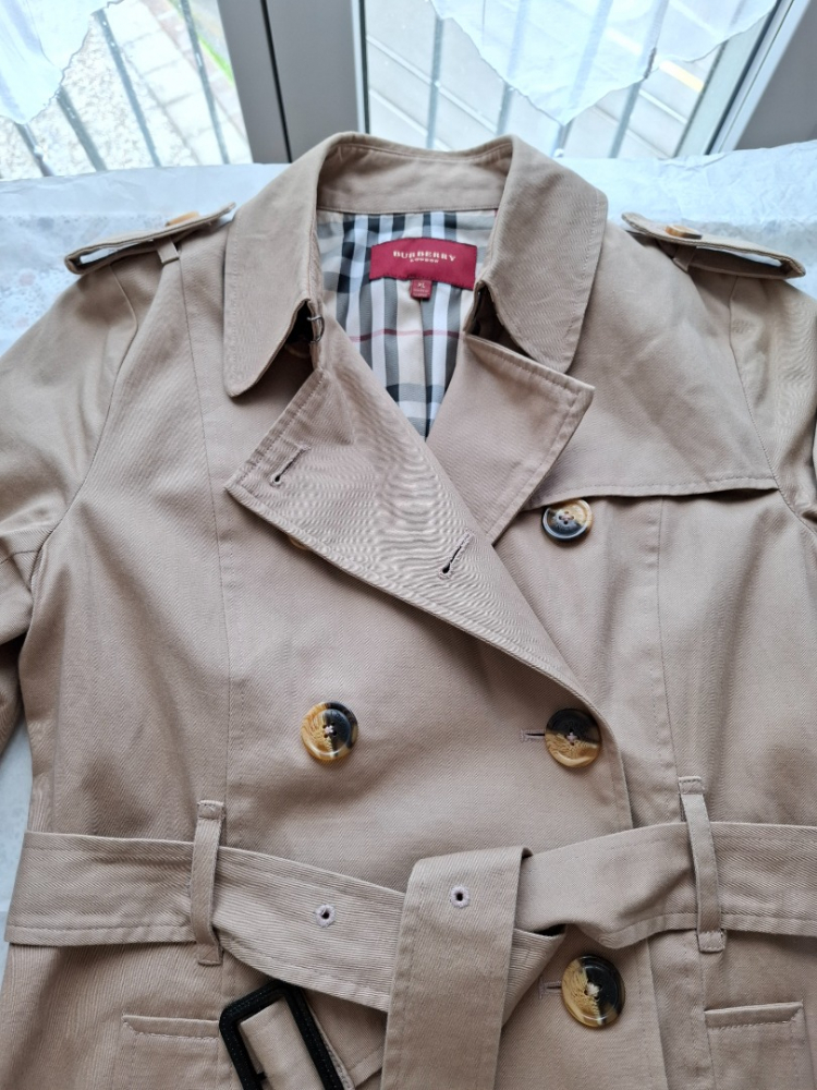 Burberry Trench coat