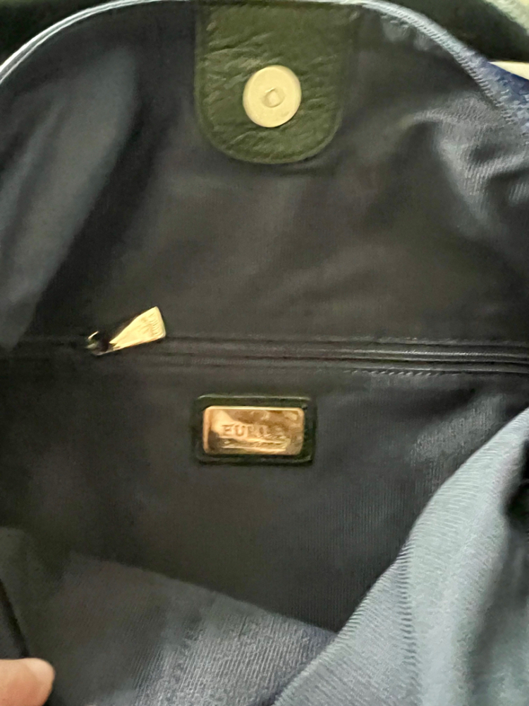 Furla Blaue und schwarze Handtasche