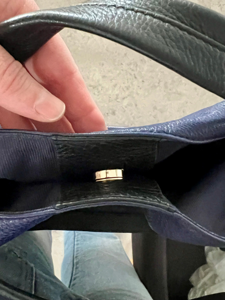 Furla Blaue und schwarze Handtasche