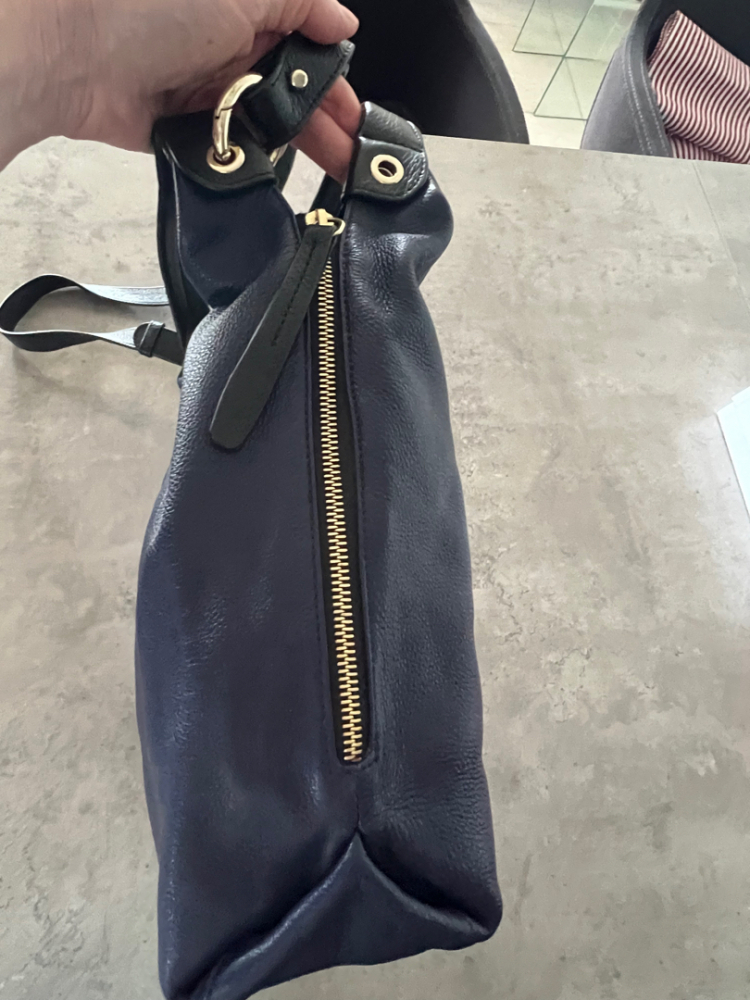 Furla Blaue und schwarze Handtasche