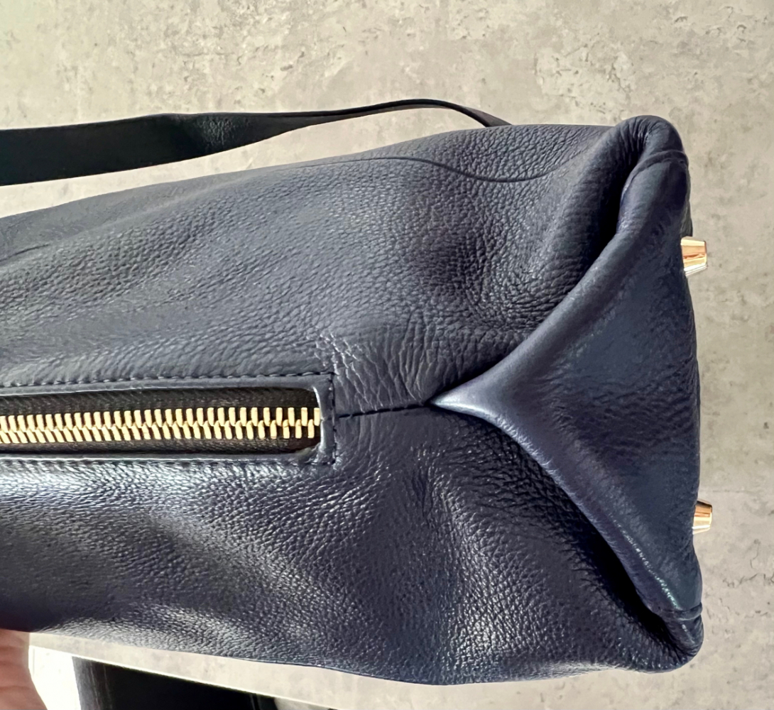 Furla Blaue und schwarze Handtasche