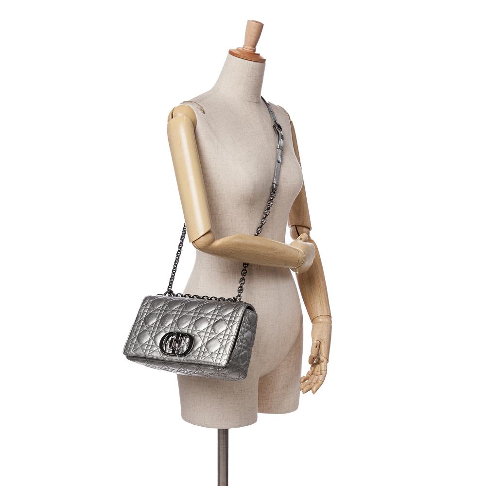 Christian Dior B Dior Silver Calf Leather Medium Metallic skin Cannage Supple Caro Bag Italy