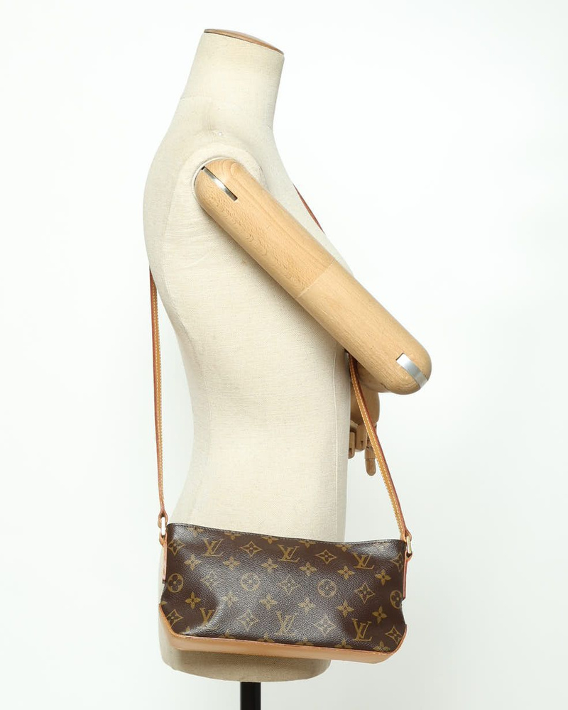 Louis Vuitton Monogram Trotteur Crossbody Bag