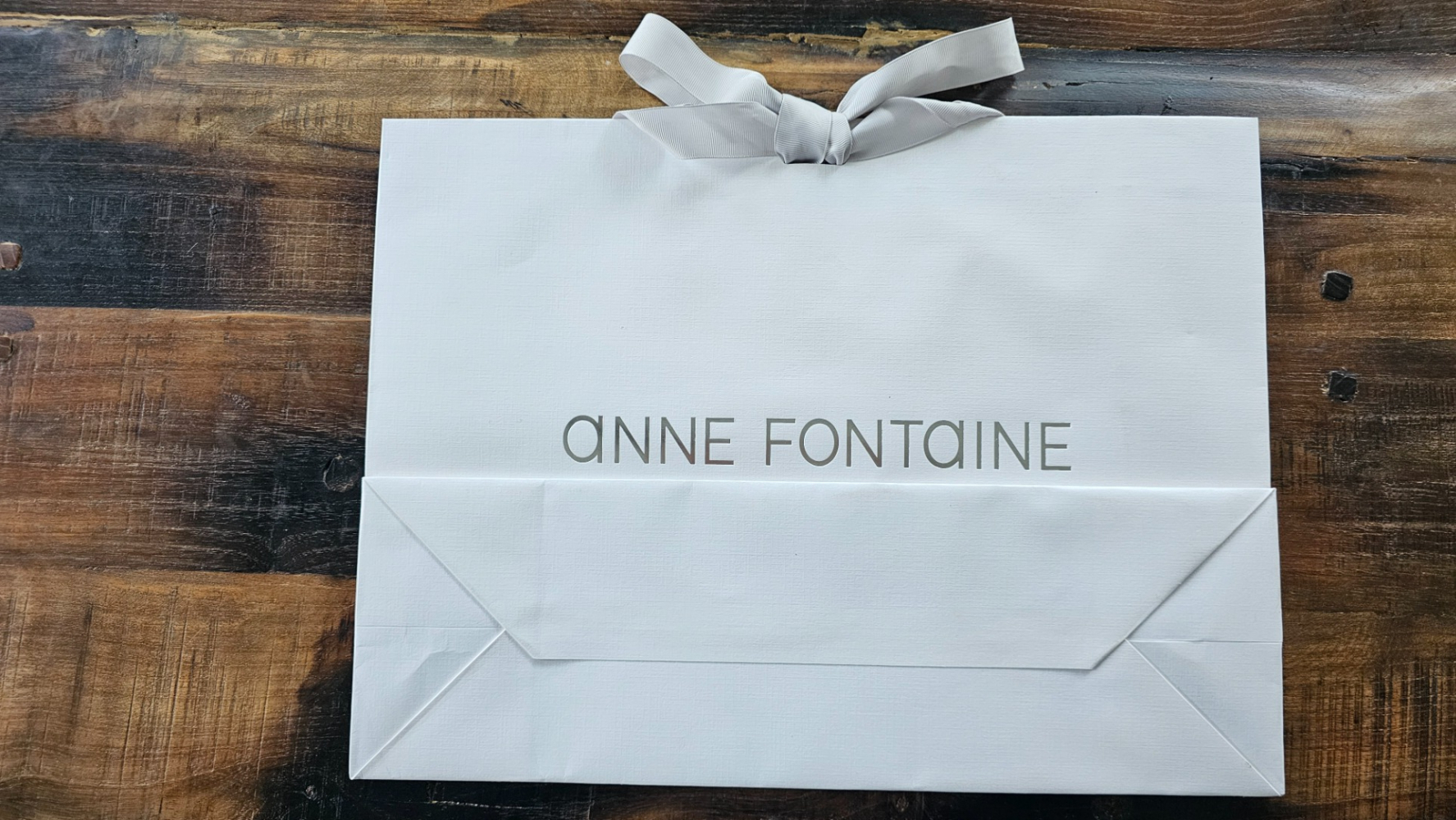 Anne Fontaine Elga dentelles