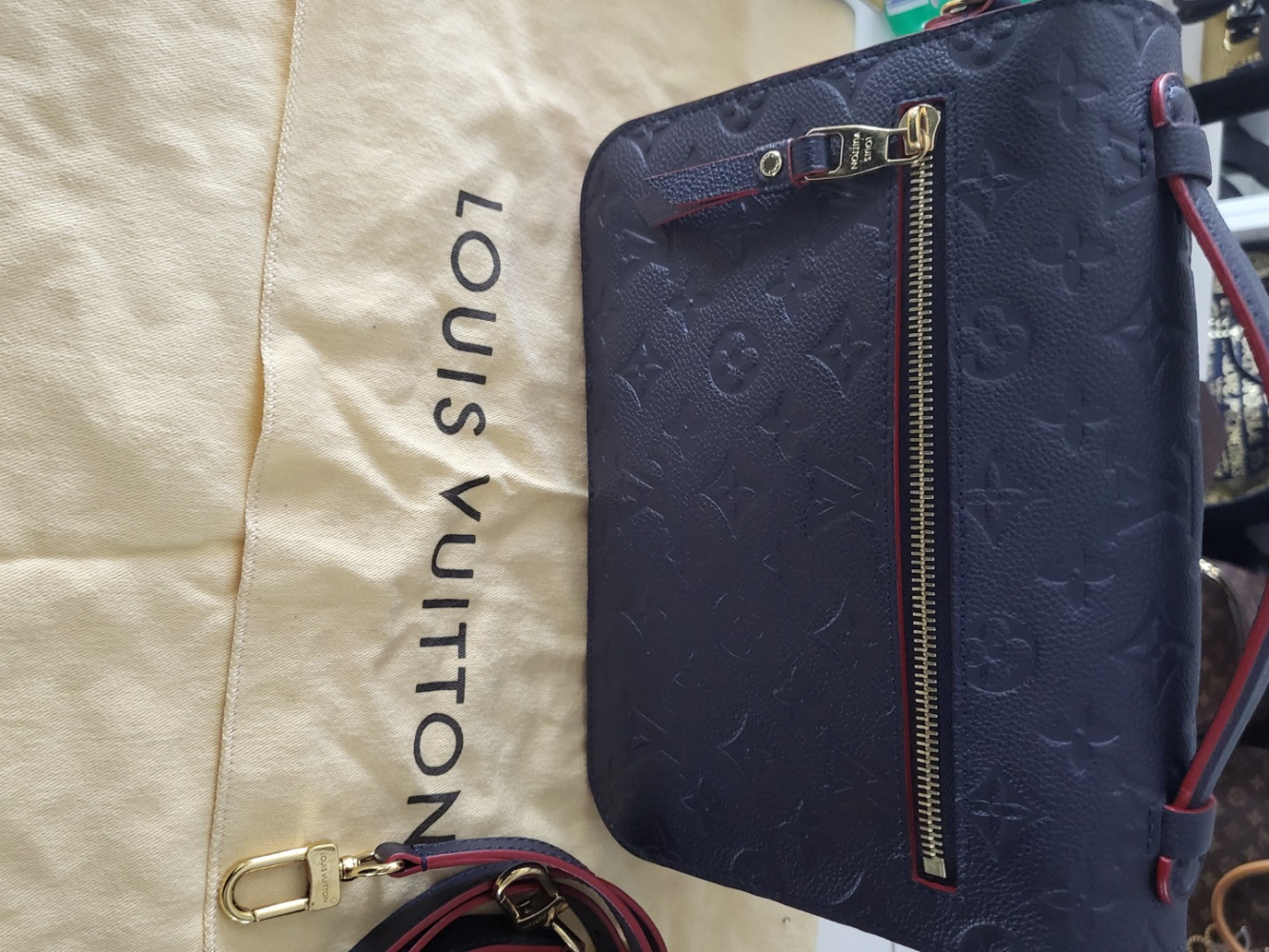 Louis Vuitton Vuitton Metis Bag