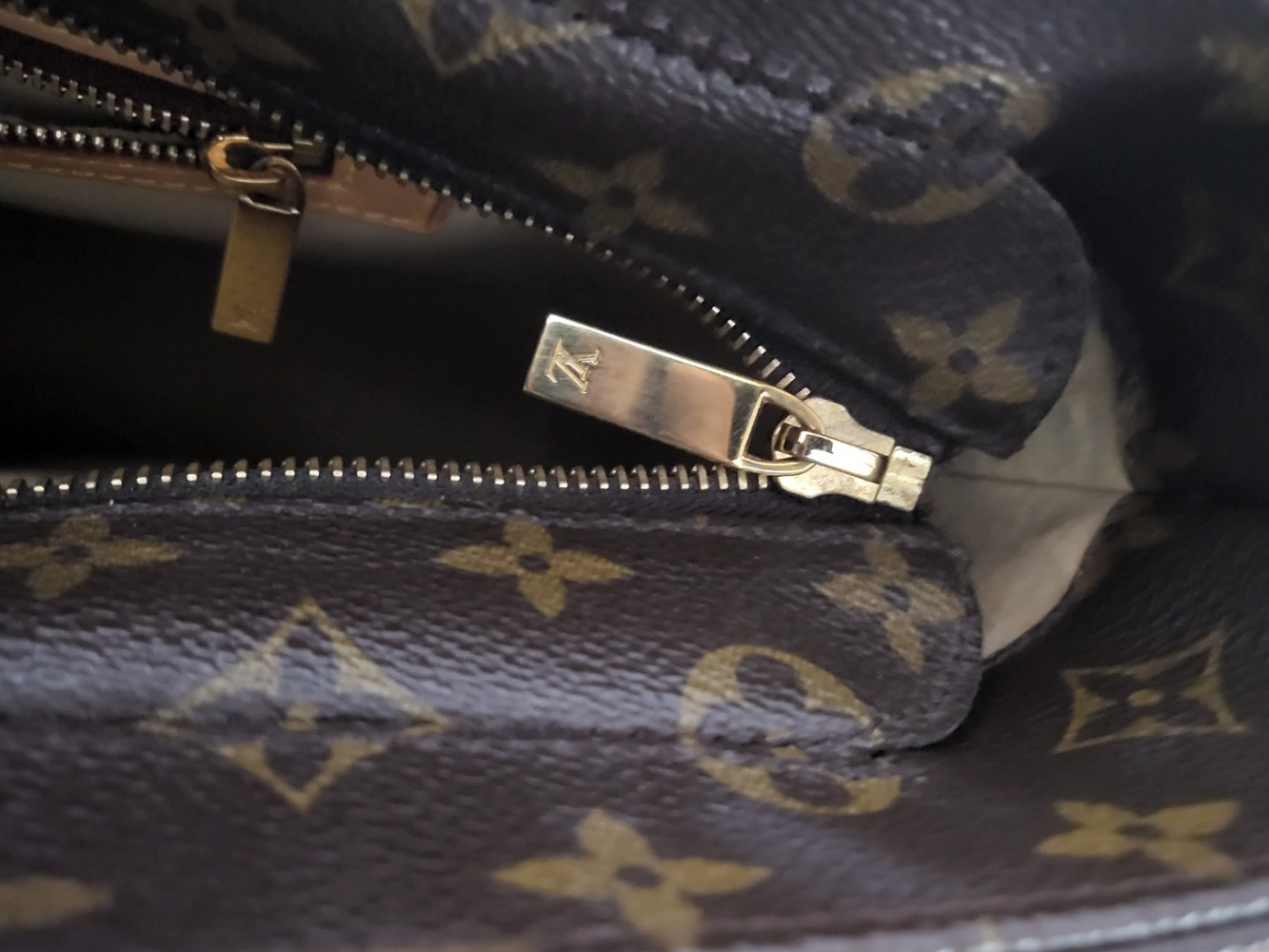 Louis Vuitton B Louis Vuitton Brown Monogram Canvas Canvas Monogram Luco Spain