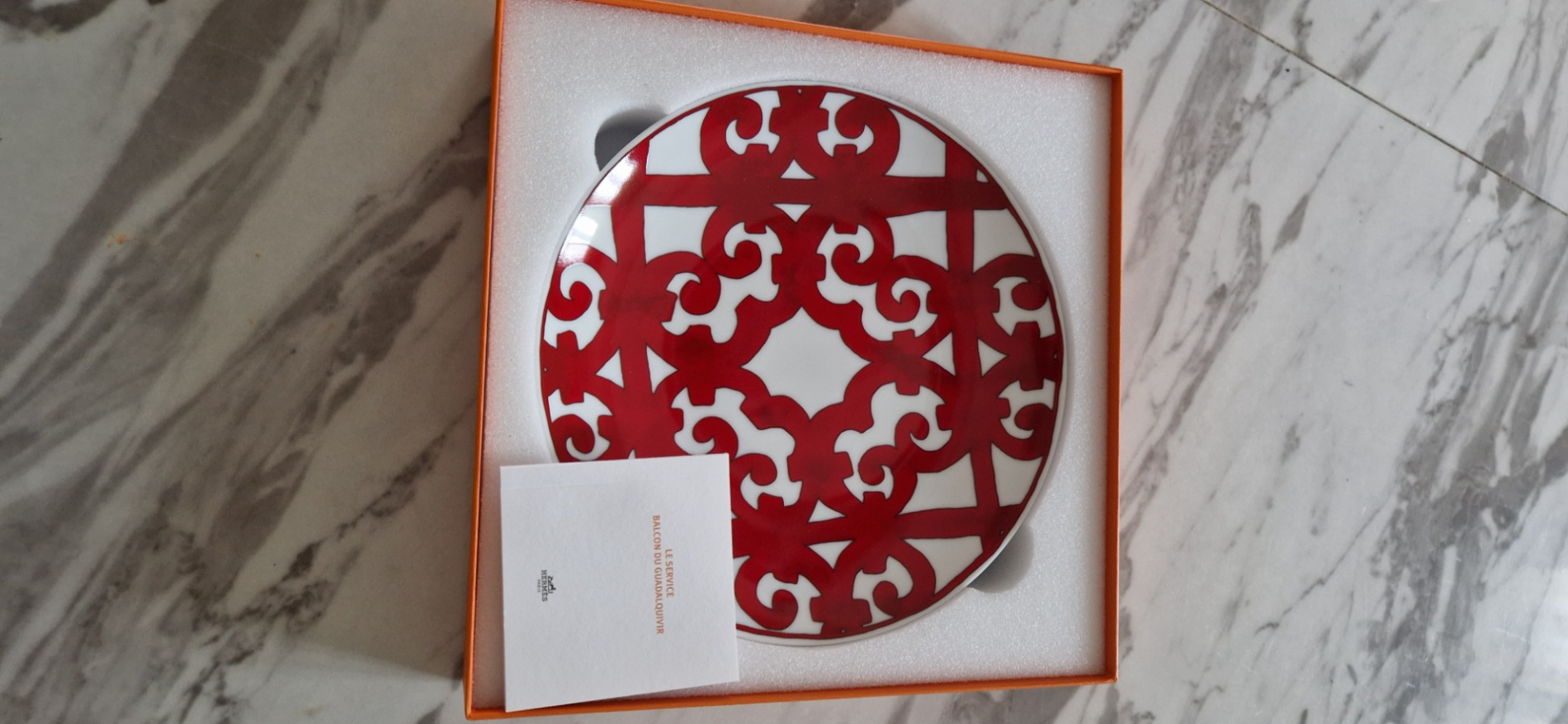 Hermès Gadalquivir red dessert plates