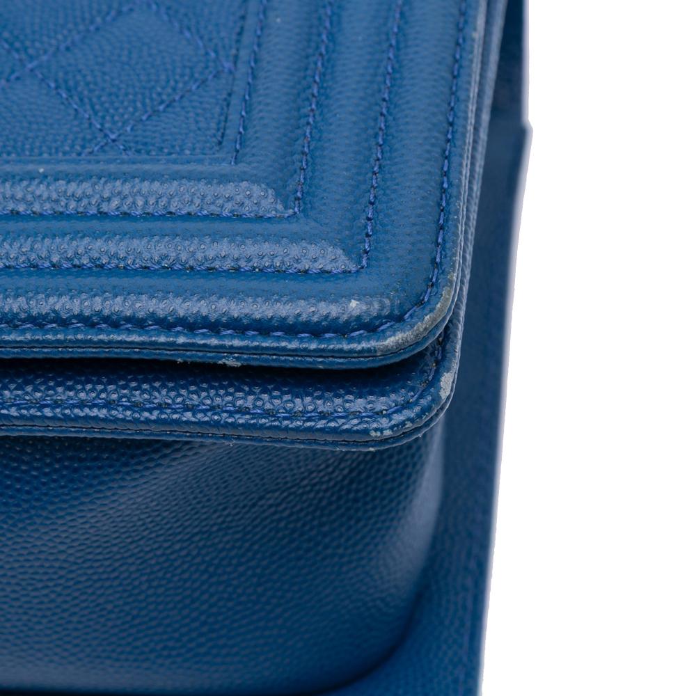 Chanel B Chanel Blue Dark Blue Caviar Leather Leather Old Medium Quilted Caviar Boy Flap France