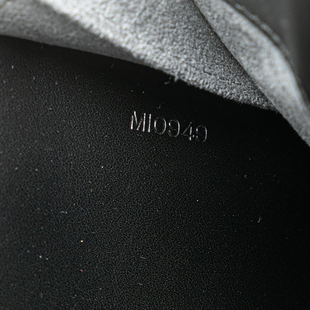 Louis Vuitton AB Louis Vuitton Black Epi Leather Leather Epi Pont-Neuf PM France