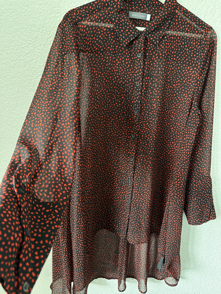 Mint Velvet Roter Punkt oben