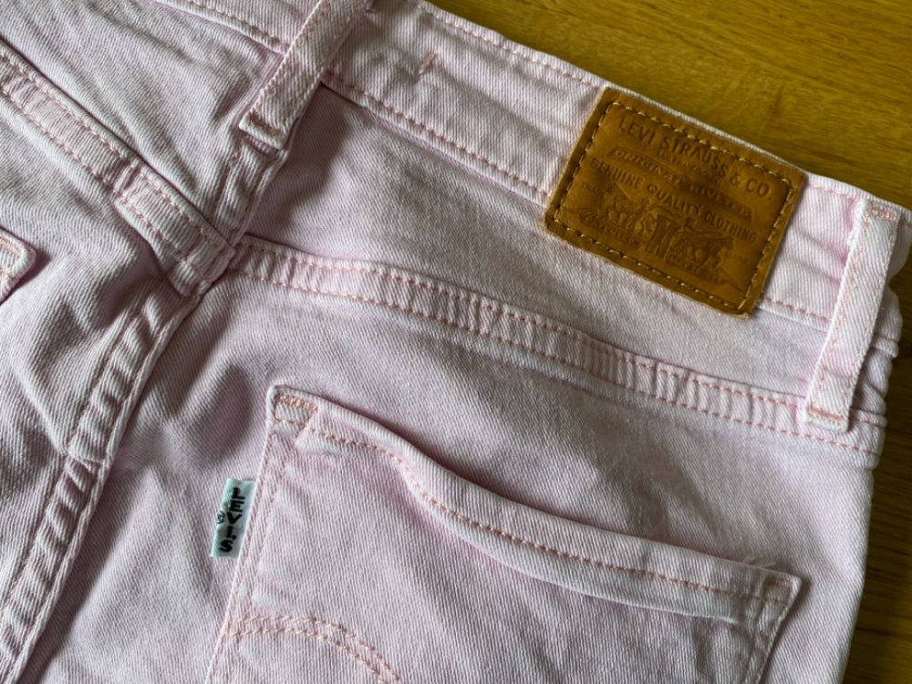 Levi's Jeans hellrosa