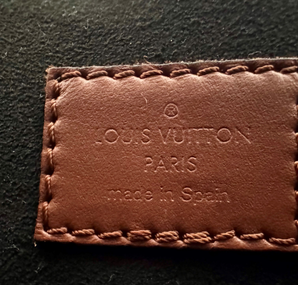 Louis Vuitton Dauphine MM