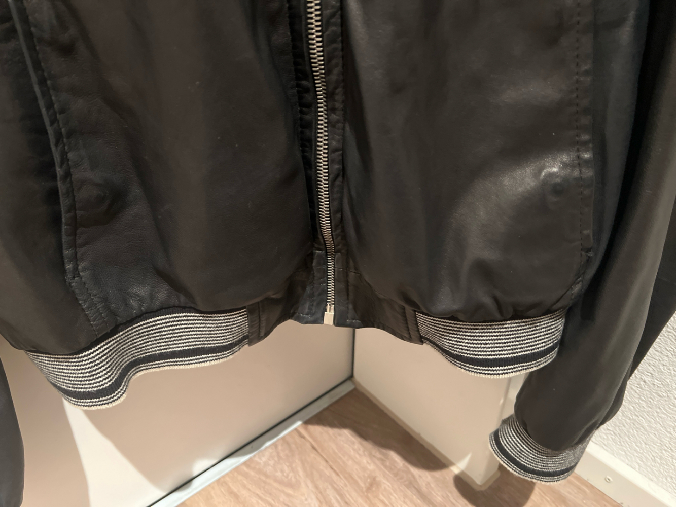 Dolce&Gabbana Blouson Neuf à Capuche de Dolce&Cabbana.