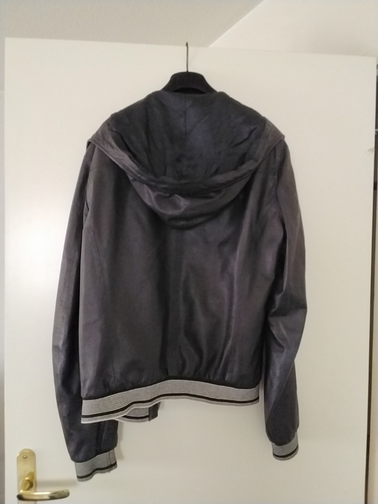 Dolce&Gabbana Blouson Neuf à Capuche de Dolce&Cabbana.