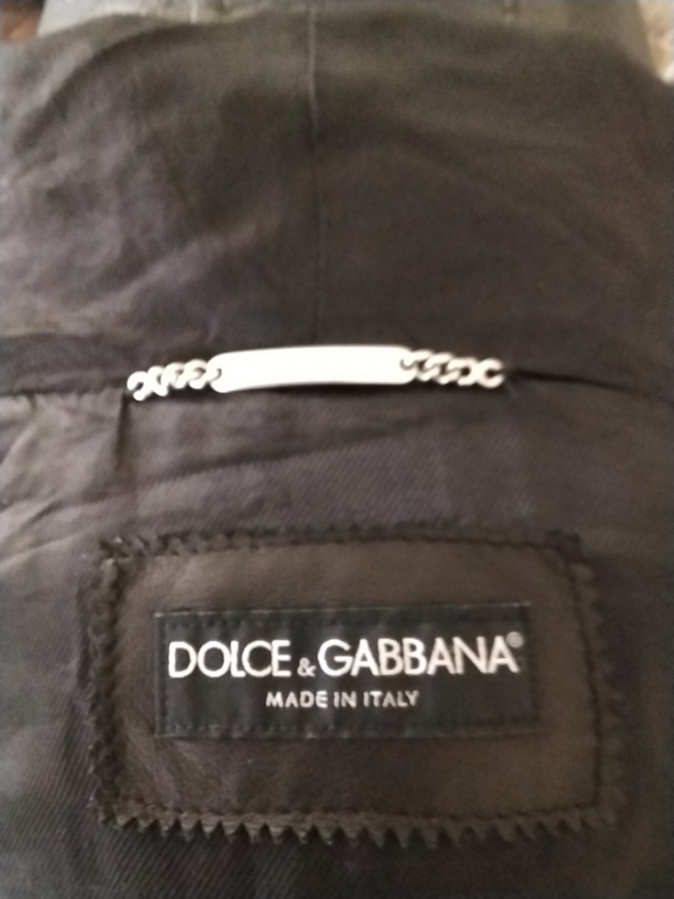 Dolce&Gabbana Blouson Neuf à Capuche de Dolce&Cabbana.