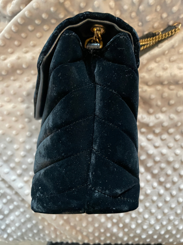 Saint Laurent Sac Saint Laurent Loulou Small en Velours Noir