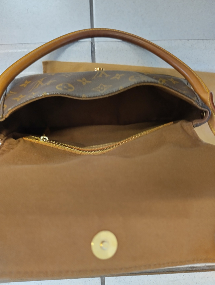 Louis Vuitton Mini-Looping