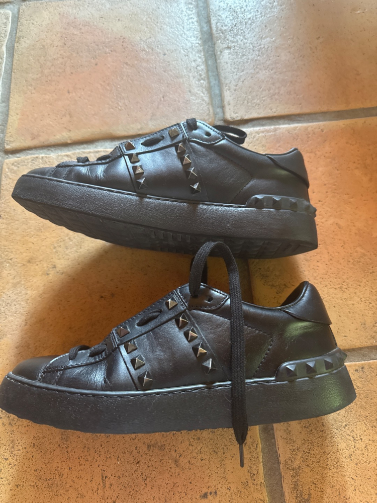 Valentino ROCKSTUD SNEAKERS