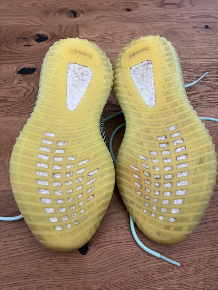Yeezy Boost 350 V2