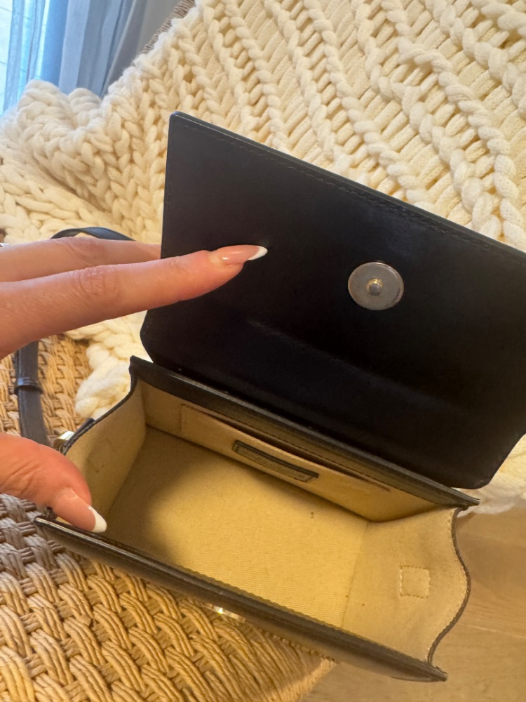 Jacquemus Le Chiquito