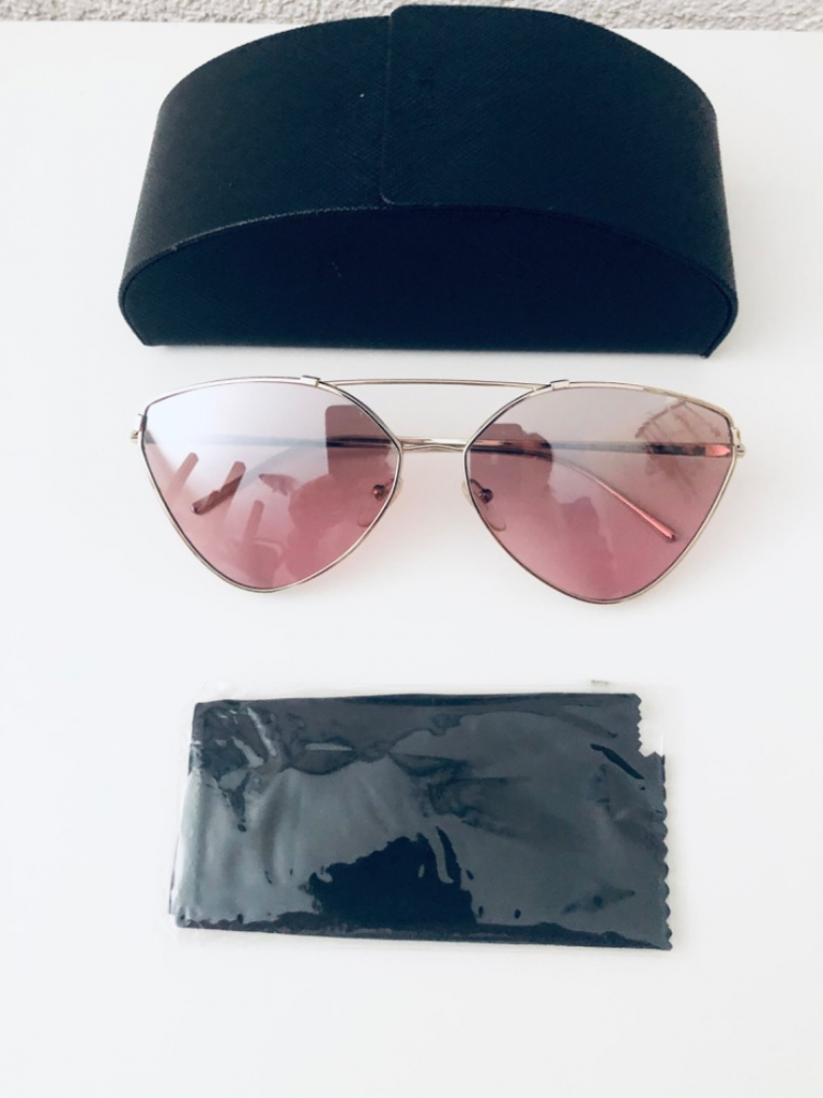 Prada Butterfly pilot