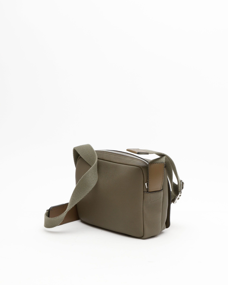 Loewe Medium Pebble Messenger Bag
