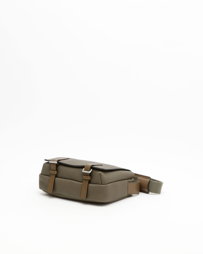 Loewe Medium Pebble Messenger Bag