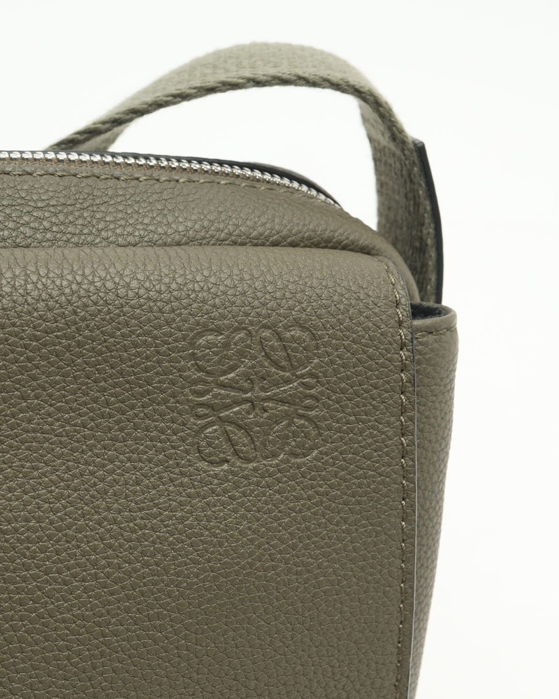 Loewe Medium Pebble Messenger Bag