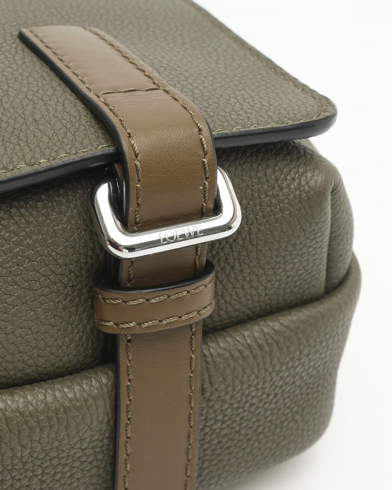 Loewe Medium Pebble Messenger Bag