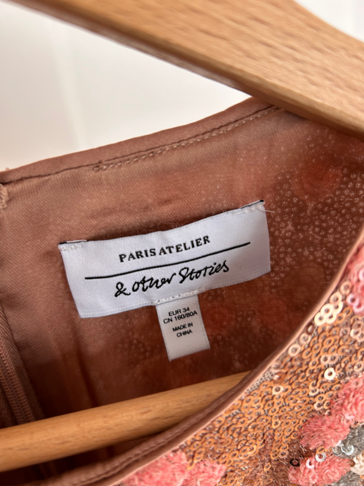 & other stories Parti