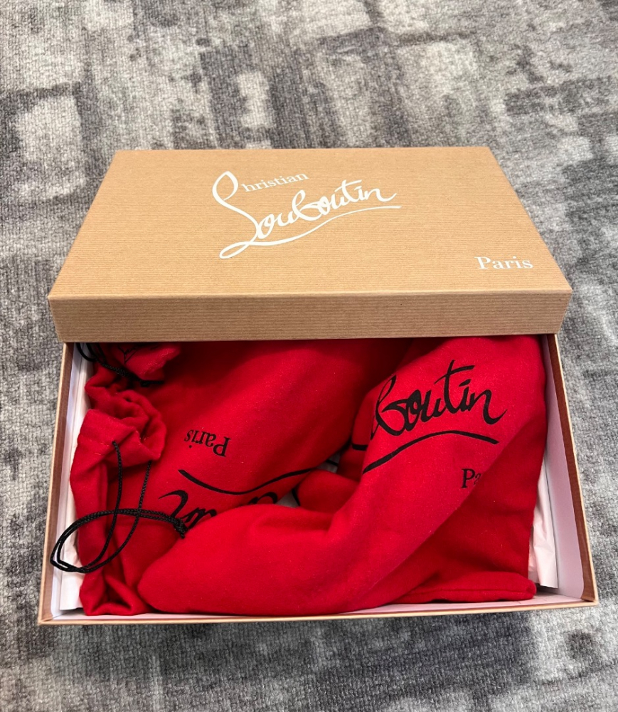 Christian Louboutin Hot Chick