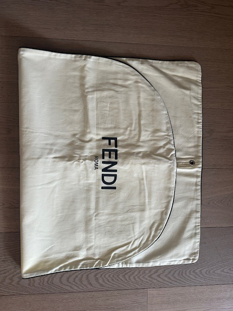 Fendi Kleidersack