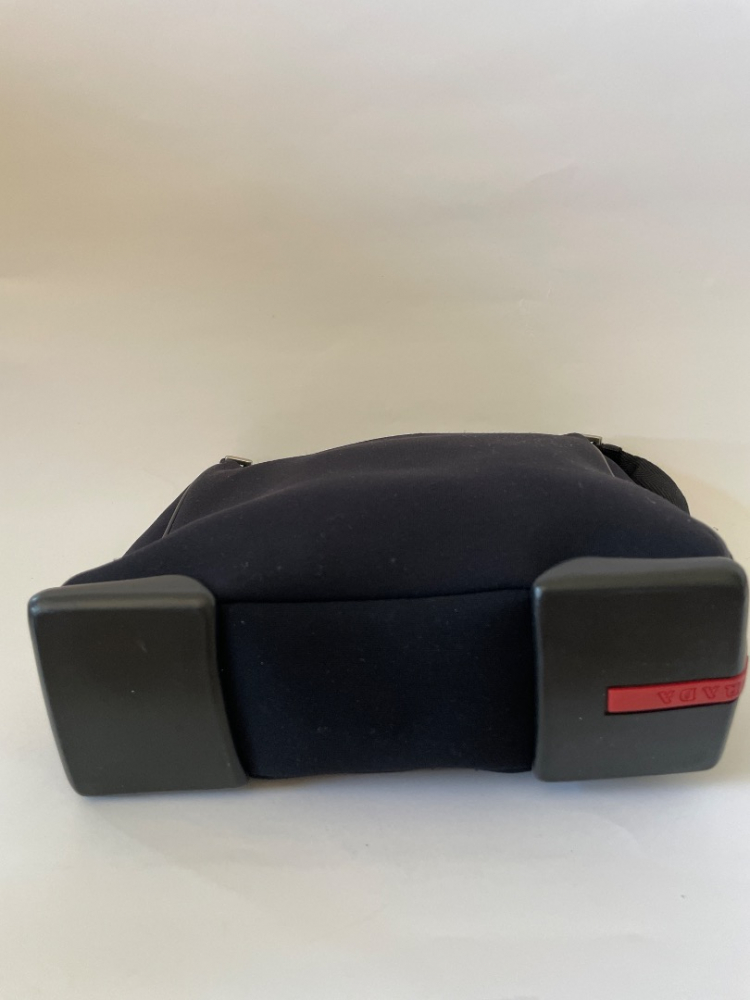 Prada Black vintage « 4VA131 Mat. 30K »