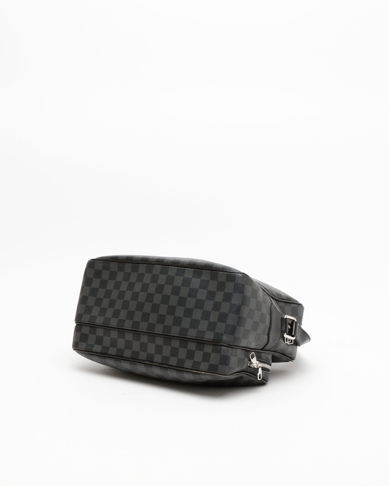 Louis Vuitton Damier Graphite Leoh Messenger Bag