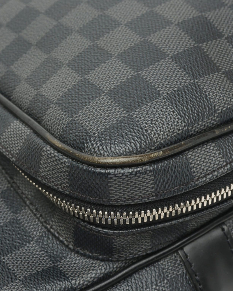 Louis Vuitton Damier Graphite Leoh Messenger Bag