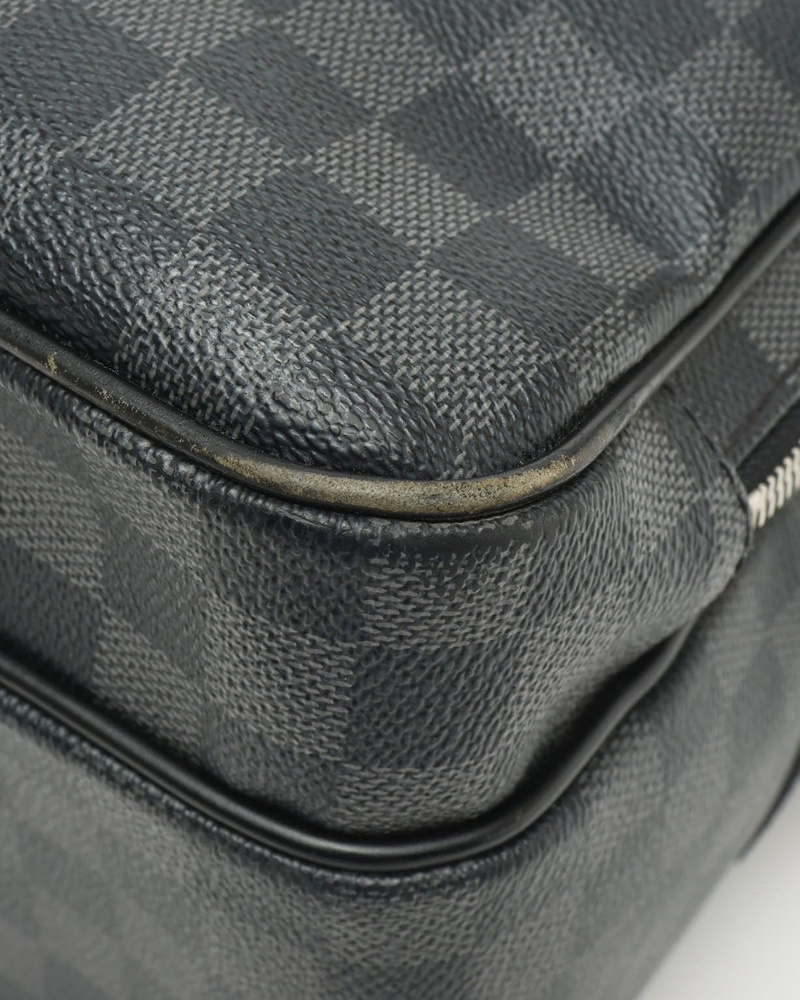 Louis Vuitton Damier Graphite Leoh Messenger Bag