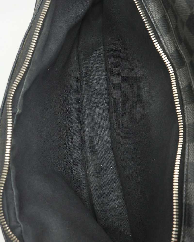 Louis Vuitton Damier Graphite Leoh Messenger Bag