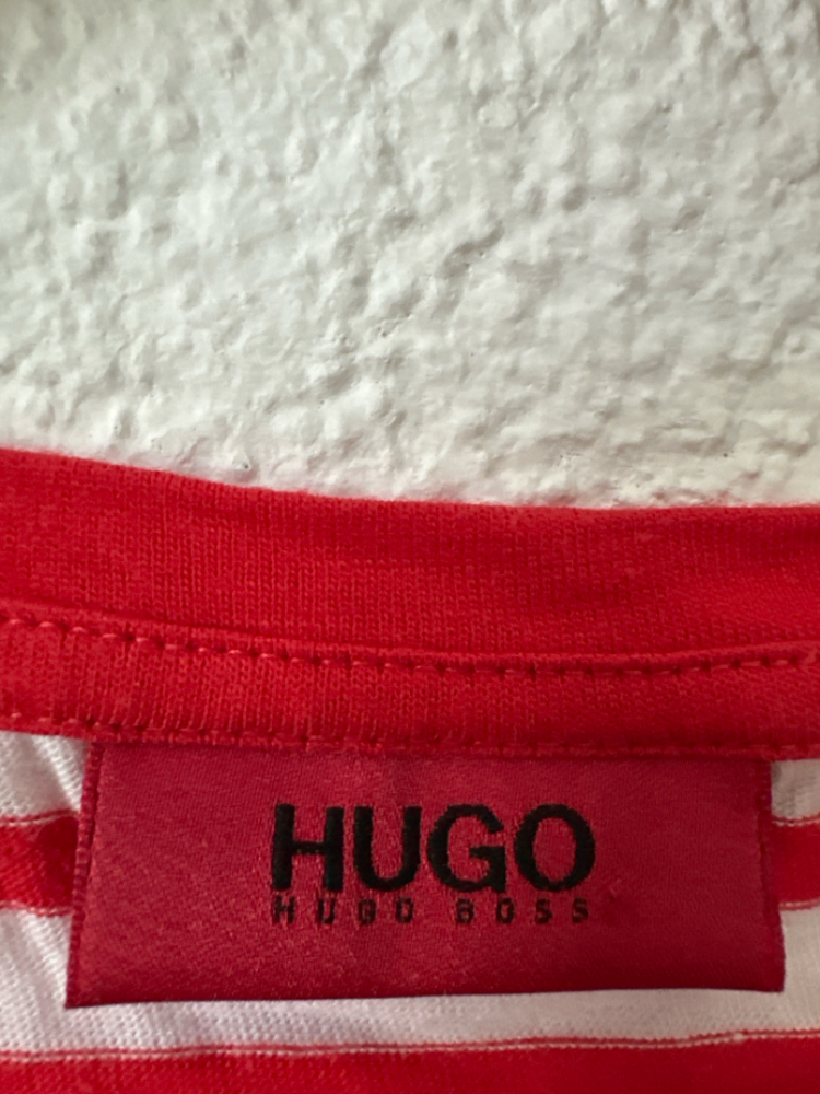 Hugo Boss Top à rayures rouges