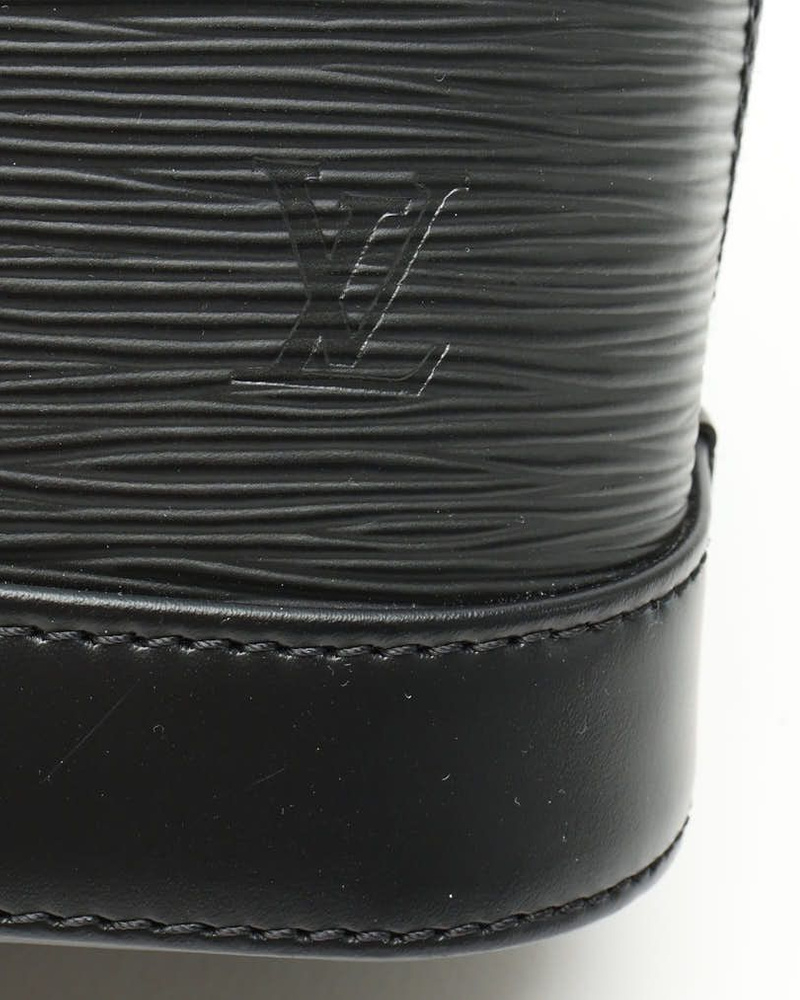 Louis Vuitton Alma EPI BB Shoulder Bag
